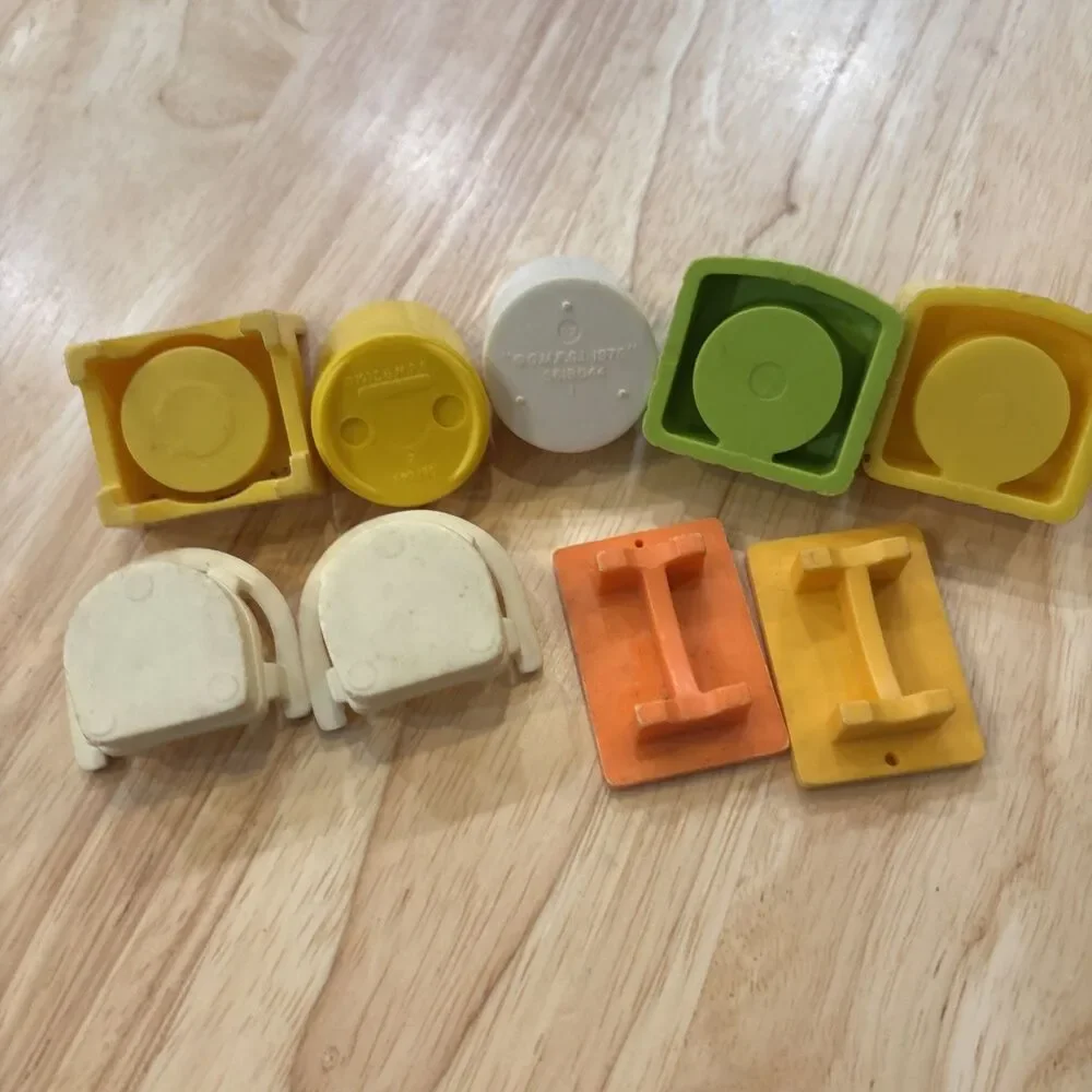 Vintage Little People 9 Pc Family House Set Furniture Chairs Tables